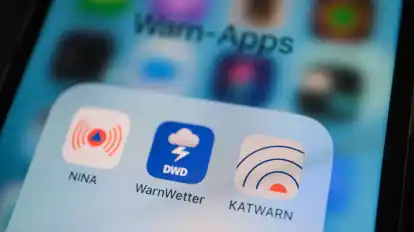 Kein Cell Broadcast? Kein Problem! Mit Apps wie Nina oder Katwarn erreichen einen Warnmeldungen auch.