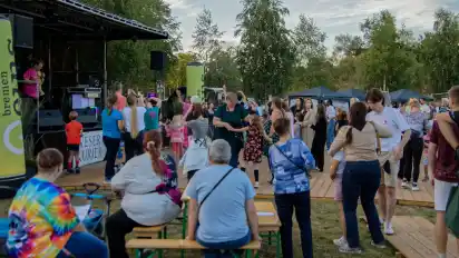 Von Tanz bis Sport und Spaß: Der Tamra-Hemelingen-Park als Location des HEVIE-Jubiläums lockte am Wochenende zahlreiche Gäste in den Stadtteil.