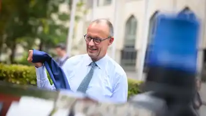 Bundeskanzler Friedrich Merz (CDU) war in der Bremer Landesvertretung in Berlin zu Gast.
