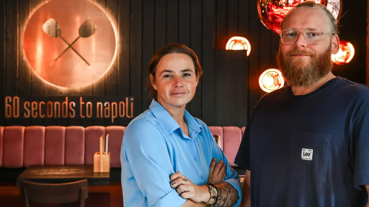 Susanne Voigt 60 Seconds To Napoli