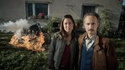 Frederike Bader (Marie Leuenberger) und Ferdinand Zankl (Michael Ostrowksi) sind die Helden der Reihe.