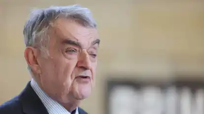 Der Minister informiert über den Fall des mutmaßlichen Messerangreifers am Essener Berufskolleg. (Archivbild)