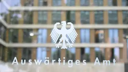 Die Einbestellung eines Botschafters ins Auswärtige Amt gilt als deutliche Form des Protests. (Archivbild)