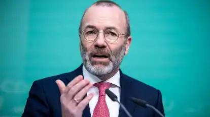 EVP-Chef Manfred Weber: „Es ist wichtig, dass wir Jobs in der Autoindustrie sichern und die Arbeiter für uns gewinnen.“