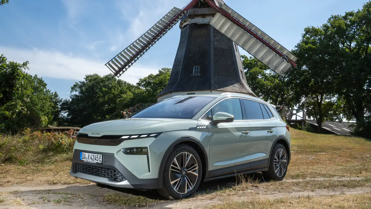 koda-elroq-85-elektro-suv-berzeugt-mit-reichweite-und-fahrkomfort