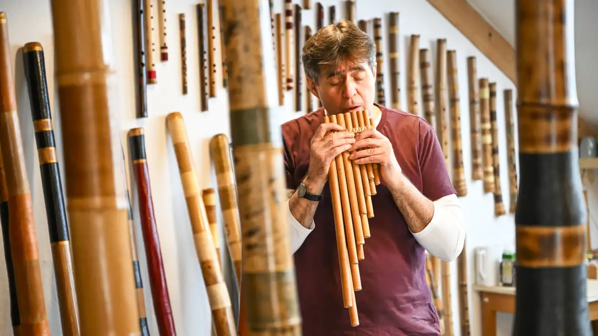 Made in Bremen: Michael Marahrens spielt und fertigt Didgeridoos