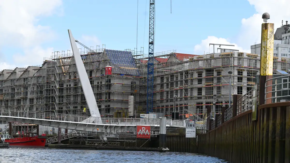 Frage-an-den-Senat-CDU-verlangt-Infos-zu-Abriss-und-Neubau