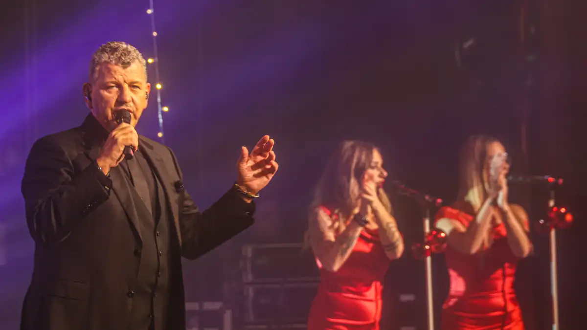 Semino Rossi gibt Weihnachtskonzert in Osterholz-Scharmbeck