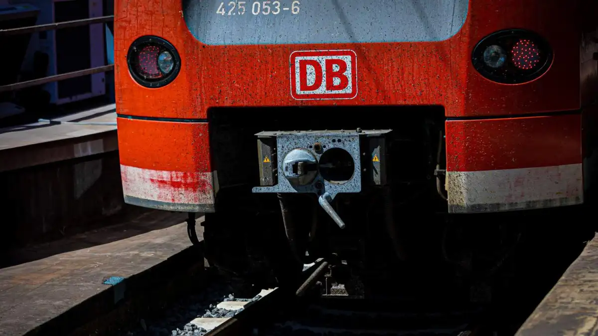 Störungen im Bahnverkehr durch Eis und Schnee