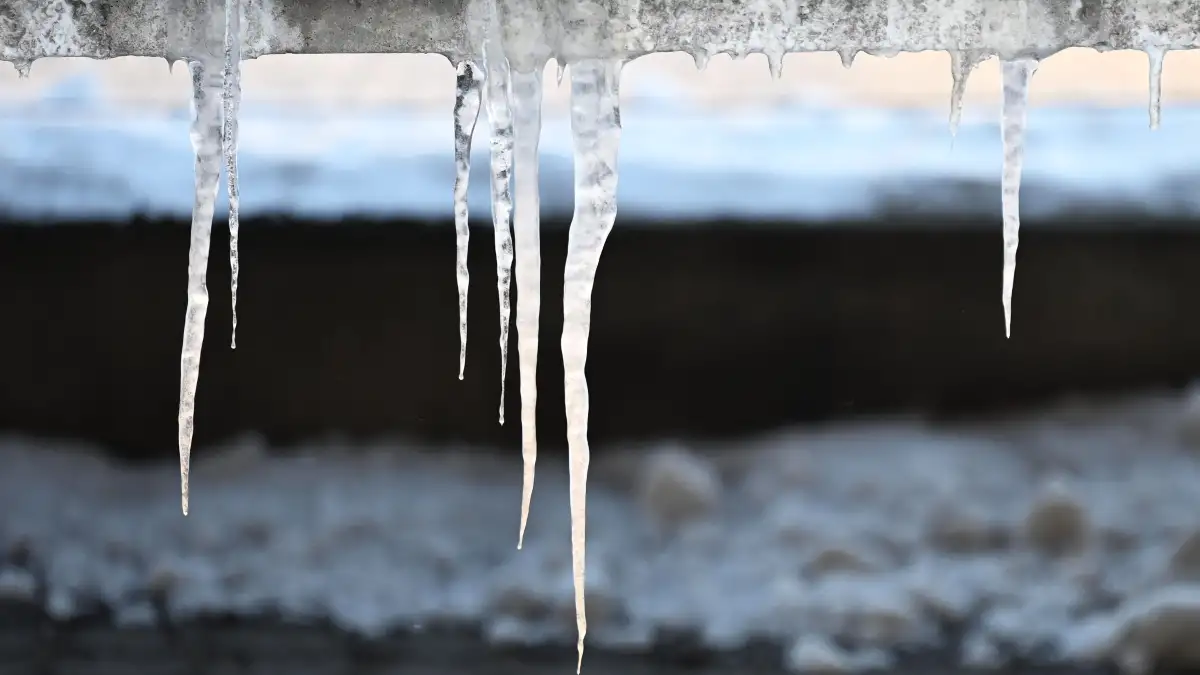 Gefahr-f-r-Leib-und-Leben-in-Bremen-DWD-warnt-vor-Schneeverwehungen