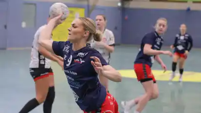 Lisa-Marie Gerling erzielte unter anderem den vorletzten Treffer des TV Oyten. Zudem stellte sie zuvor auf 35:21.