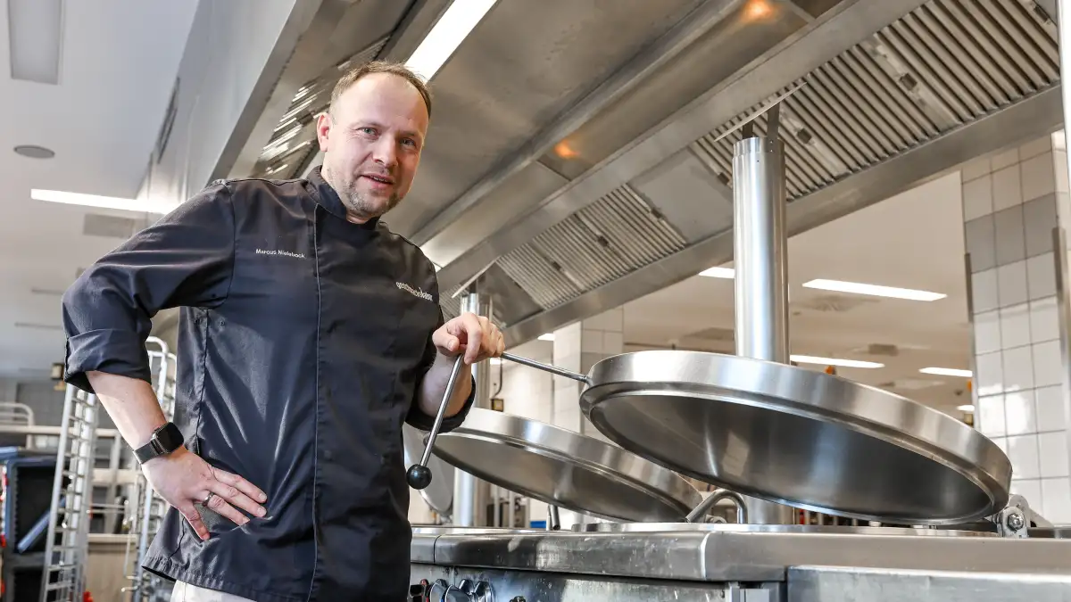 Bremen Ice Betting Festival: This is the work behind the menu for 800 ...