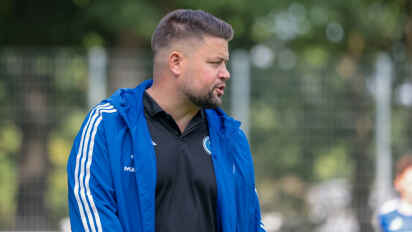 Zum Saisonauftakt trifft FCV-Trainer Jan Twietmeyer mit seinem Team auf den TSV Ottersberg.