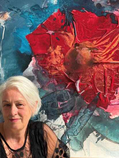 Die Malerin und Musikerin Friederike Latzko stellt ab dem 14. August ihre Werke von explosiver Farbigkeit im Zentrum für Kunst im Tabakquartier in Woltmershausen aus.