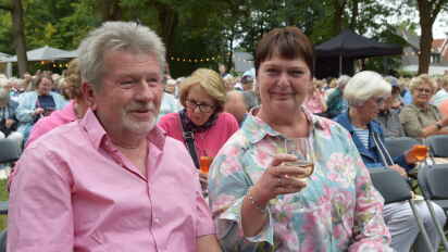 Wolfgang und Heike von Oehsen genossen die zwanglose Atmosphäre des Klassikabends.