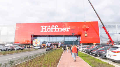 Möbel Höffner feiert Eröffnung in Bremen-Osterholz